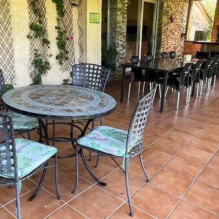 Twin Pines Camino Norte Arzúa